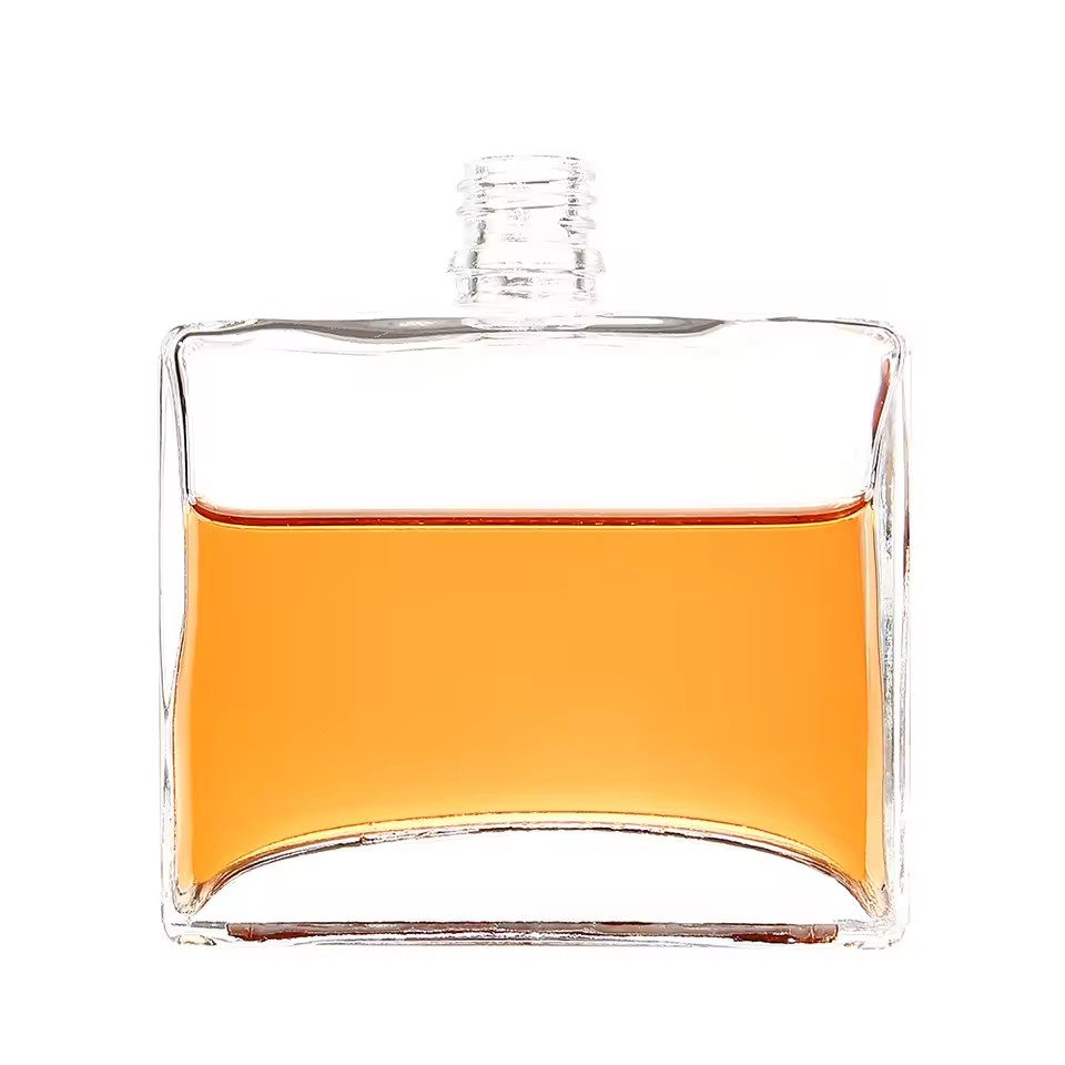 High-End Long-Lasting Simple Luxury Square Glass Empty Home Fragrance New 100ml Reed Diffuser Bottle with Stopper Sealing Type