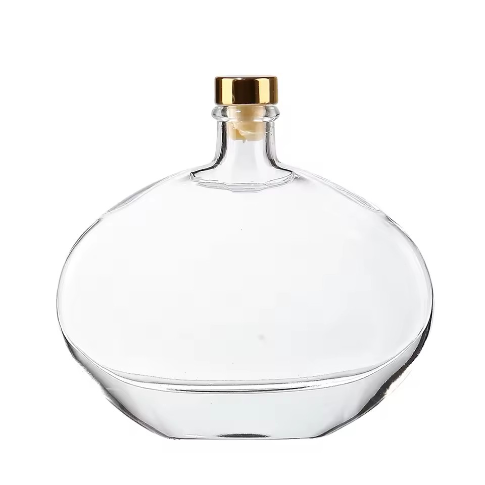 The Crystal Pebble Customized Super Flat Empty Transparent 20mL 30mL 50mL 100mL Hotel Resort Home Decor Glass Diffuser Bottle