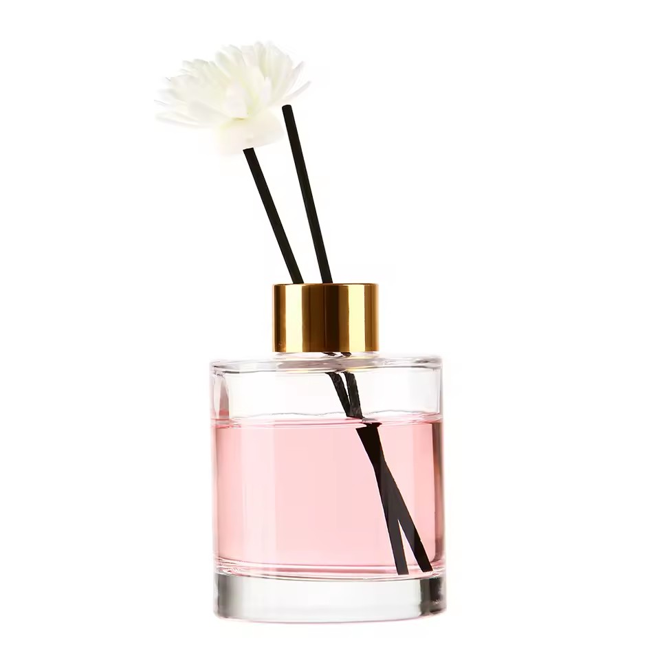 Wholesale Luxury 150ml 100ml Car Perfume Bottles Private Label Aroma Long Lasting Reed Diffuser Bottle with Essential Oil