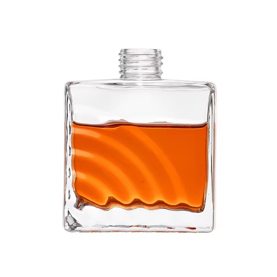 Arabic 30ml 50ml Flat Shape Transparent Perfume Bottle Glass Aromatherapy Reed Diffuser Bottle with Custom Label