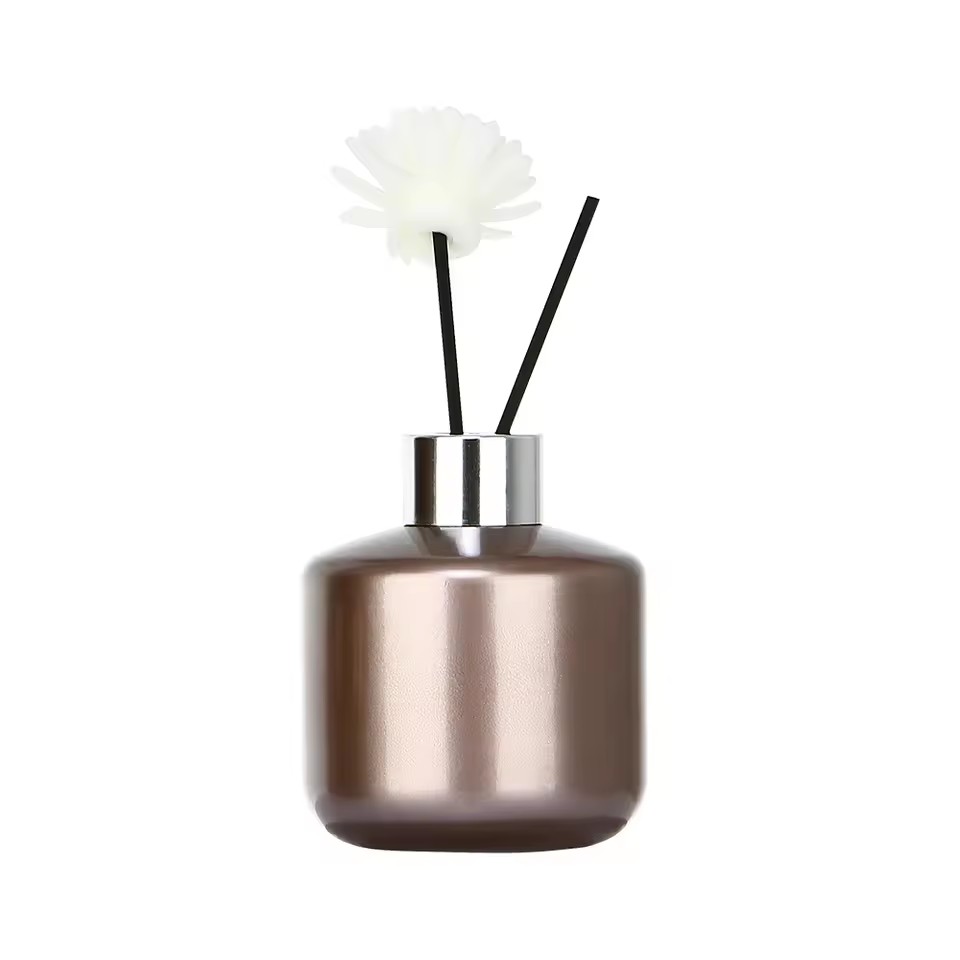 Luxury High-End Rose Gold Empty Saudi Arabia 20mL 30mL 50mL 100mL Round Glass Diffuser Bottle for Hotel Resort Home Decor
