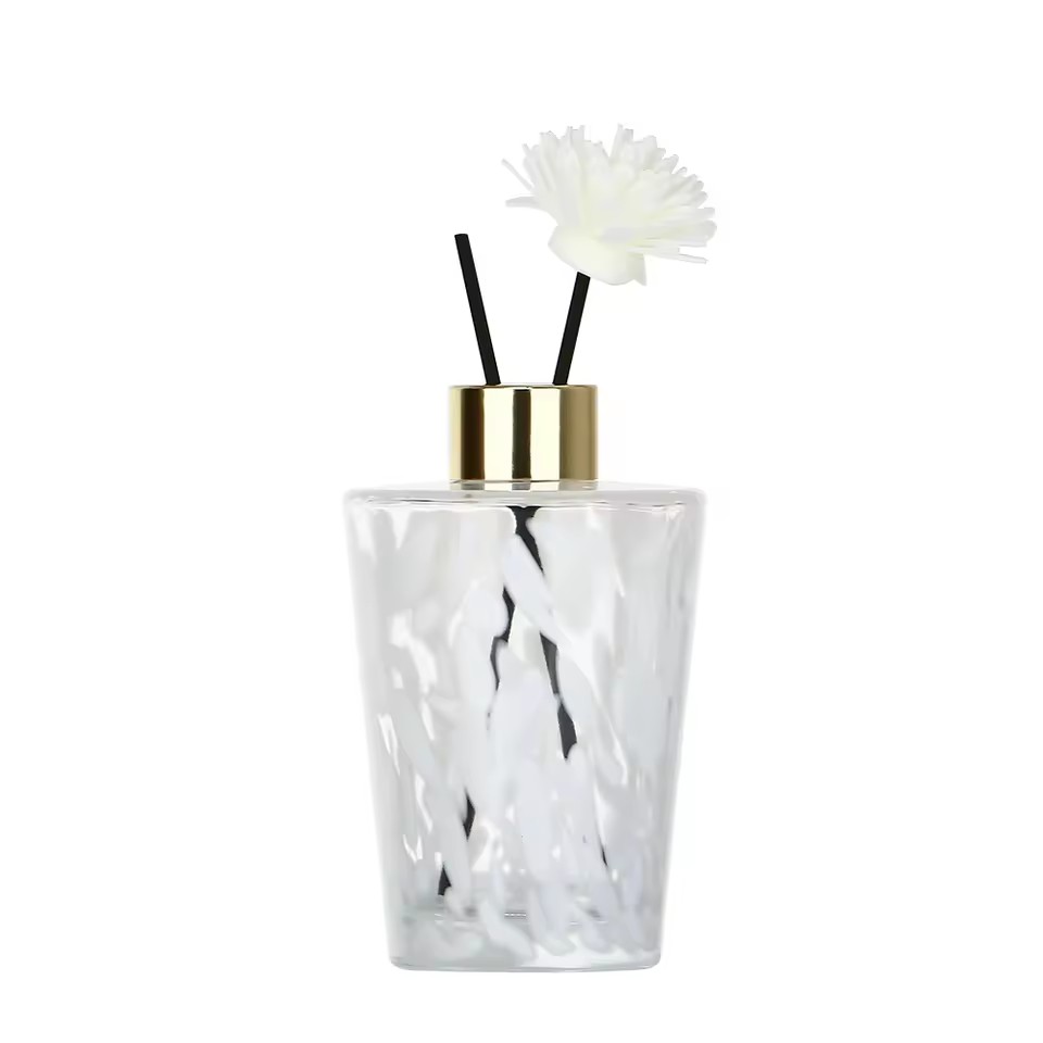 White Petal Painting Empty Dubai Luxury 20mL 30mL 50mL 100mL Glass Diffuser Bottle for Hotel Resort Home Decor