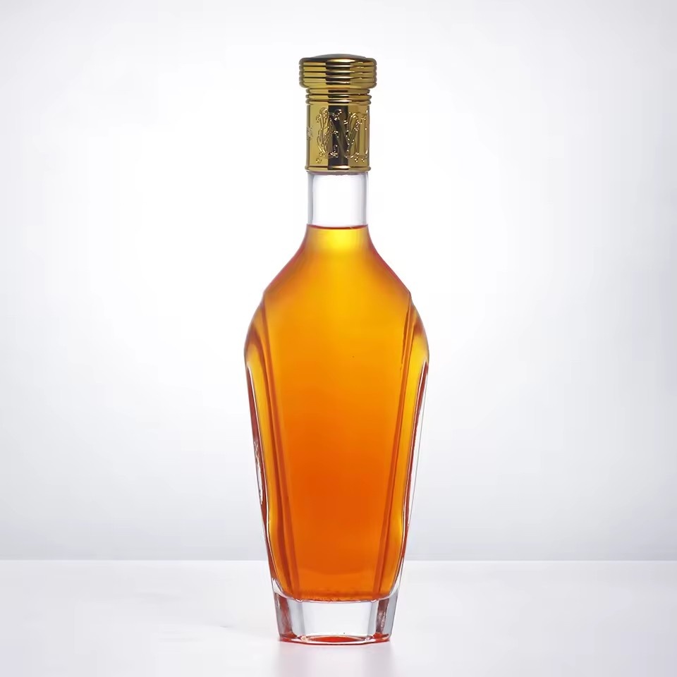 Luxurious 700ml Transparent Glass Long Neck Bottle Screw Cap Seal for Whiskey Vodka Rum Gin Brandy-Philadelphia Style