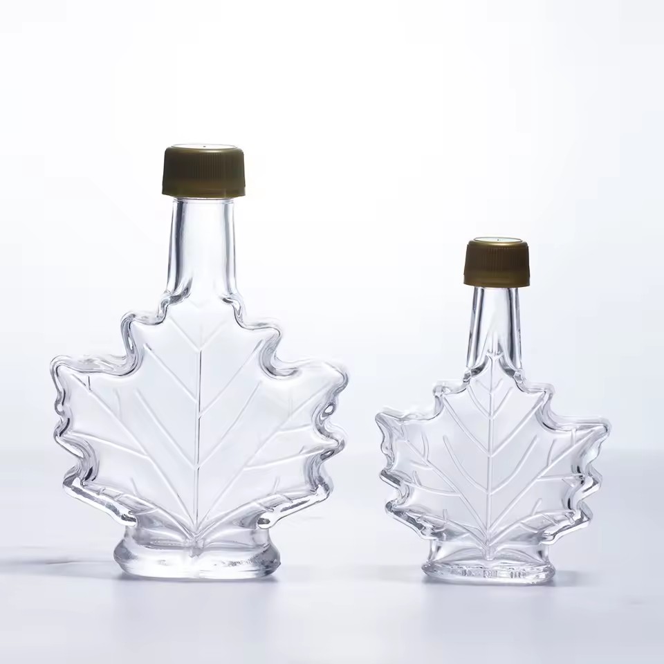 Mini Maple Glass Bottle Creative Lucky Star Drift Design Flat Shape 50ml 250ml Capacities for Brandy Tequila Screen Printing