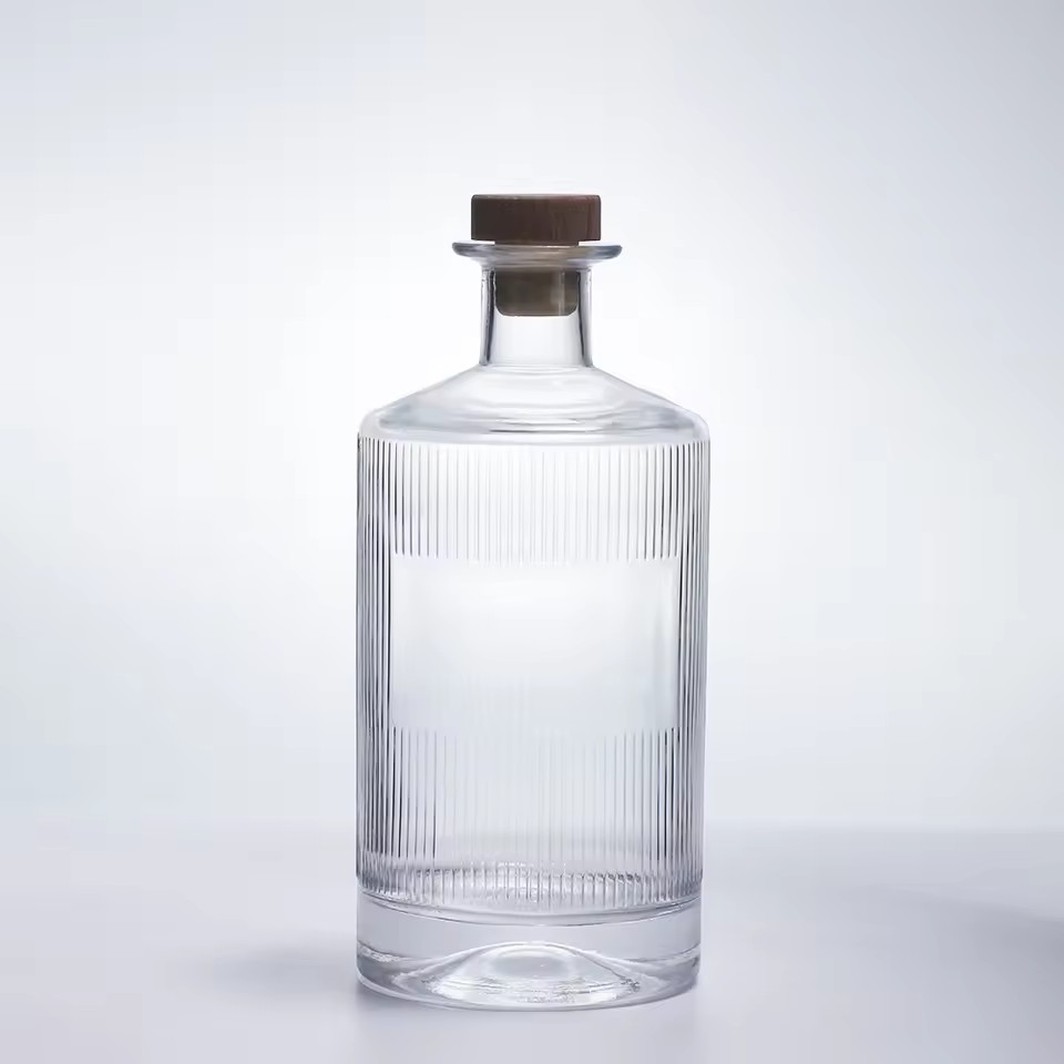 Premium 750ml Flat Crystal Glass Vodka Whisky Brandy Empty Bottles with Rubber Stoppers Screen Printing Surface for Tequila