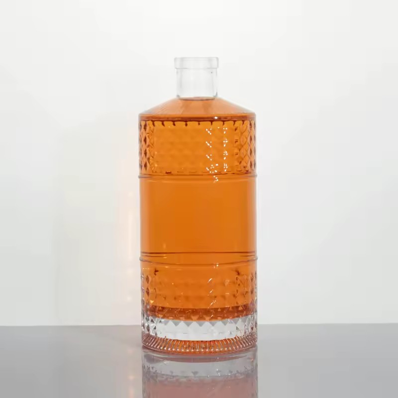 Round Shape Frost Vodka 750ml Glass Bottle Flat Square Whiskey Cork Cap with Flint Liquor Storage Container