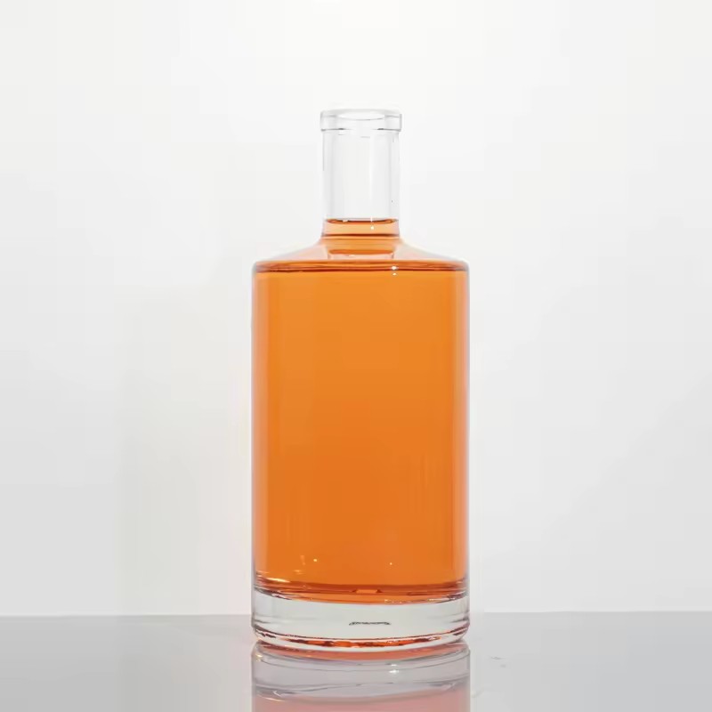 Factory Wholesale 750ml Vodka Glass Bottle Cylinder Shape Corked Carton Packed Free Sample for Liquor Storage