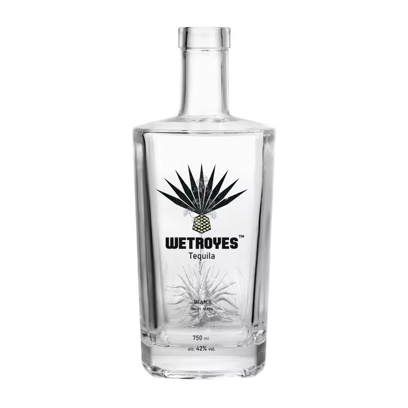 Wholesale 750ml Flint Glass Spirits Bottles Crystal Clear Liquor Bottles for Vodka Gin Whiskey Rum