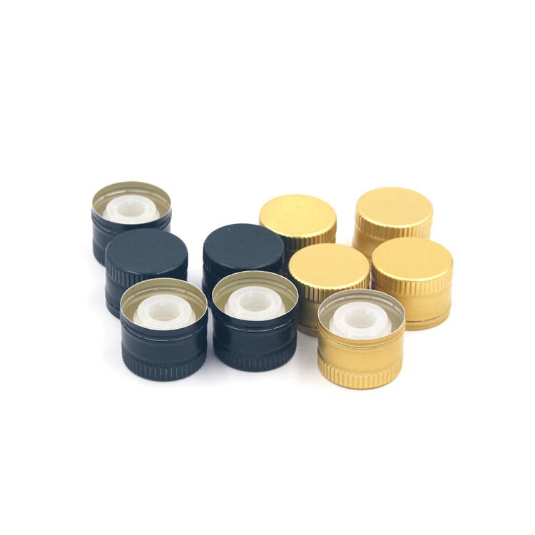 Aluminum Olive Oil Bottle Cap with Plastic Insert and Pourer