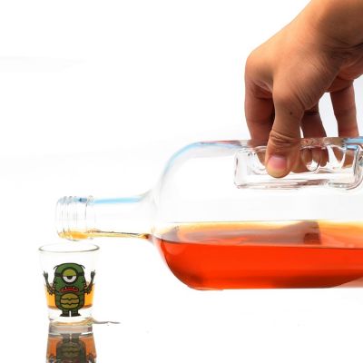 1.7L humanity design wine glass bottle convenient pour wine 