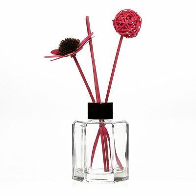Luxury Design Bottles 120 ml Hexagonal Shaped Car Fragrance Bottles 4 oz Clear Diffuser Glass Bottle with Black Cap 