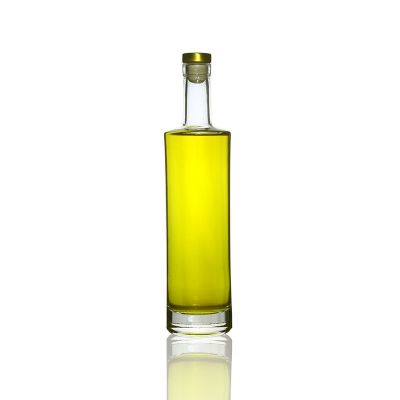 Whole sale 550ml 19oz custom clear elegant fancy glass liquor bottle with cork