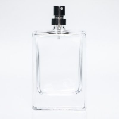 High Quality 30ml square perfume glass bottle with Pump Spray 