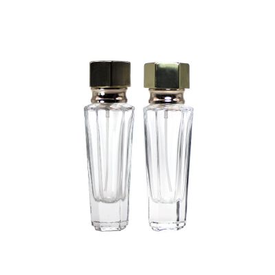2018 new design 30ml empty glass refillable perfume bottle with gold sprayer