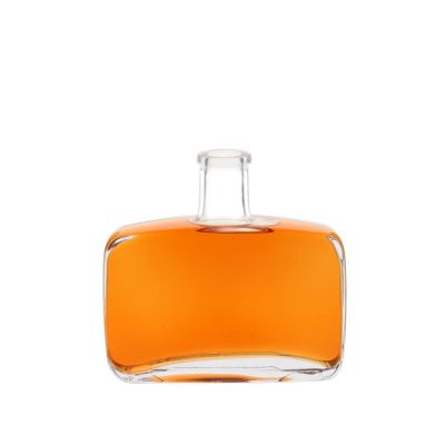 Wholesale custom clear 500ml square shape liquor vodka wine glass bottle for vodka