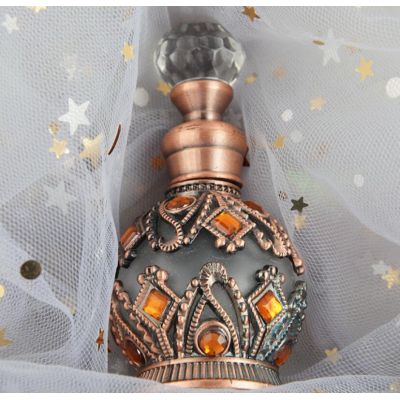 unique shaped exotic perfume bottles crystal class container