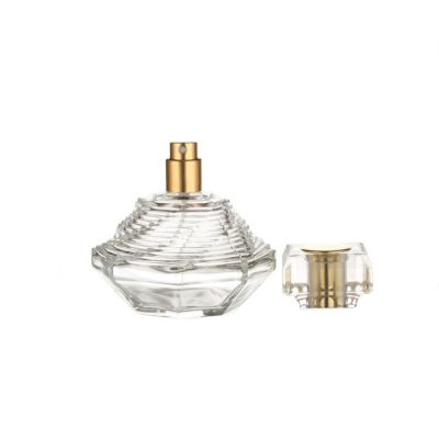 Good shaped glass spray perfume bottle 