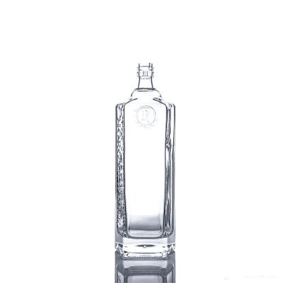 Custom Logo 750ml clear embossed vodka Spirit Bottle with Guala Cap 
