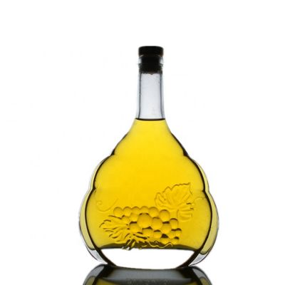 Factory Price Empty 700ml Emboss Glass Wine Bottles Brandy,Gin,Rum,Whisky,Spirit Alcohol Beverage Bottle With Cork 