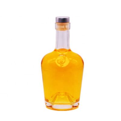 700ml High quality white glass wine bottles glass spirit bottle vodka bottles with cheap price 