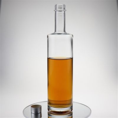 Metal Screw Lid Clear Empty Glass Vodka Bottle 700ml Spirits Glass Vodka Whiksy Bottle 