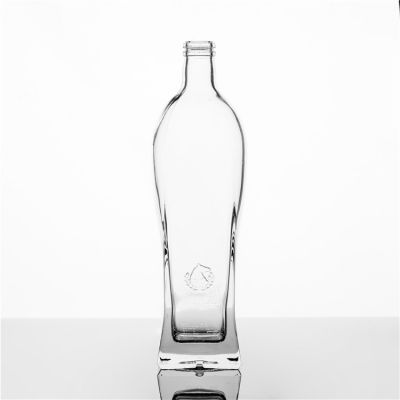 wholesale empty custom logo rum gin tequila spirit 700 ml glass vodka bottle 