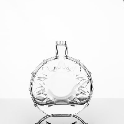 Wholesale High Quality Fancy Design Round Shape Embossed Liquor Vodka Wine Spirit Glass Bottle 