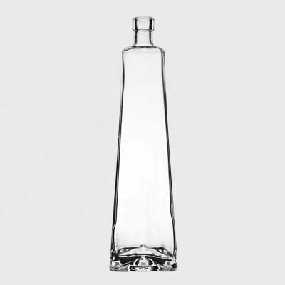 Cork Lid Custom Extra Clear Super Flint 700ml Vodka Alcohol Liquor Special 750ml Whiskey Unique Triangle Shape Glass Bottle 