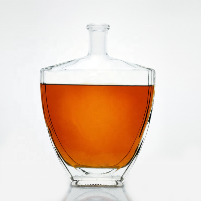 Attractive Flat Xo 700ml Fanci Alcohol Liquor Drink Customised Clear Glass Bottle With Cork 