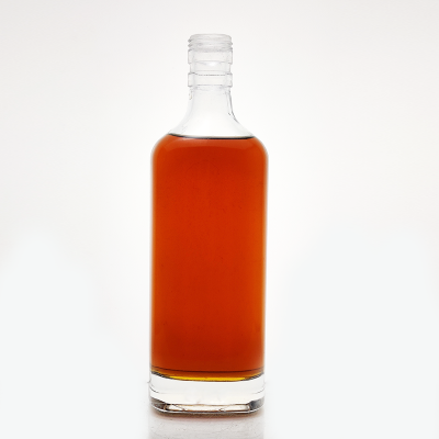 wholesale square shape sctew top thick base high quality clear Extra white spirits 500ml Glass Bottle 