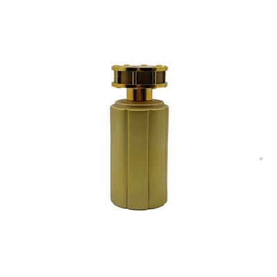 2019 Style restoring ancient ways perfume bottle golden yellow Noble glass bottle cheap 