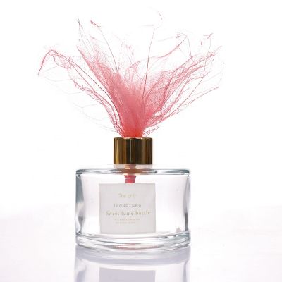 Factory Supplier 250ml Cylinder Shape Aromatherapy Diffuser Bottle With Reed