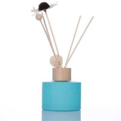 Wholesale high quality decorative glass diffuser bottle container cylindrical glass reed 