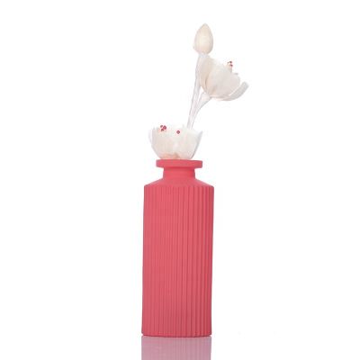 Fashion matte red vertical stripes aroma diffuser empty 140ml perfume diffuser glass bottle 