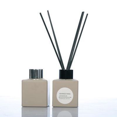 Wholesale Square Matte Khaki Diffuser Bottle 100ml Glass Bottle Aroma Reed Diffuser Bottle 