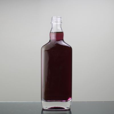 Screw Ropp top square vodka liquor bottle 500ml fancy glass bottle