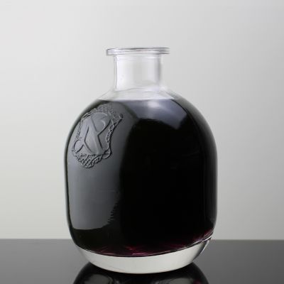 Spirit use heavy weight 700ml super flint glass custom liquor botttles