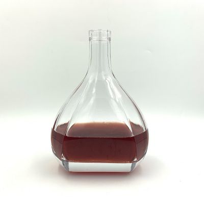 700ml Uniquely Shaped Clear Glass Bottle For Whisky Wine Tequila 