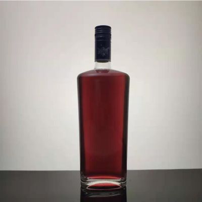 Customized 750ml Ropp Cap Sealed Liquor Bottle Vodka Glass Spirits Bottle Triangle Glass Bottle 