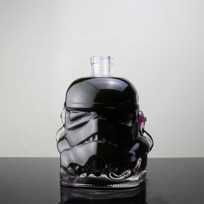 Customized 750ml High End Spirits Bottle Batop Finish Personalized Vodka Bottle 