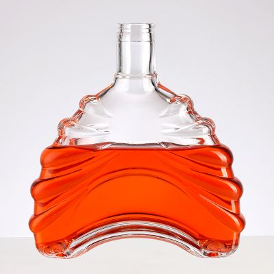 Wholesale hot sale design crystal bottle 500ml brandy gin rum liquor bottles glass brandy bottle 700ml 