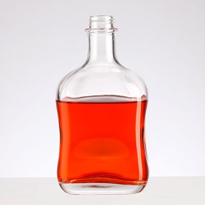 High Quality 700ml Square Shape Whisky Tequila Glass Bottle brandy bottle With Wooden Cork 