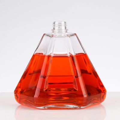 Unique design crystal 750ml glass liquor bottle 1000ml Brandy Whisky glass bottle 
