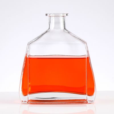 High-end custom 700ml stylish Cognac XO glass bottle brandy glass bottle