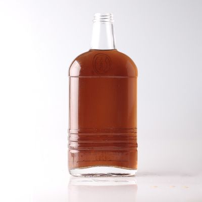 Hot selling sophisticated 700ml liquor gin glass bottle for closures 