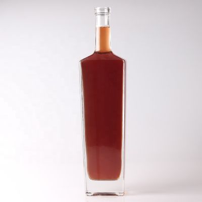 Decorative 700ml brandy glass bottle flat bottle for brandy with lids 