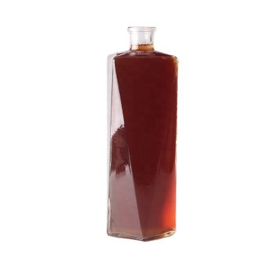 China Hot Sale Unique Shaped Glass Bottles Empty 750ml Wholesale Beverage Bottle With Cork 