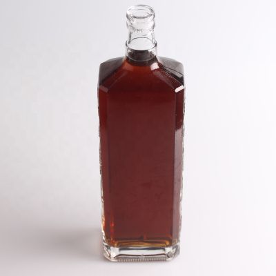 Unique Square Shaped Super Flint Flat Vodka Bottle 750ml Thick Bottom High Transparent Vodka Glass Bottle 