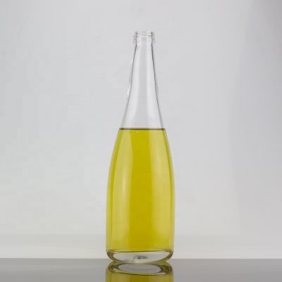 Food Grade Screw Cap Sealed Transparent 700ml Beverage Juice Water Glass Bottle 