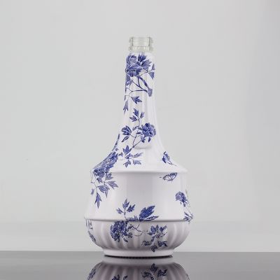 Chinese Style Decal Design Special Unique Shape Spirits Liquor Glass Bottle 700ml 